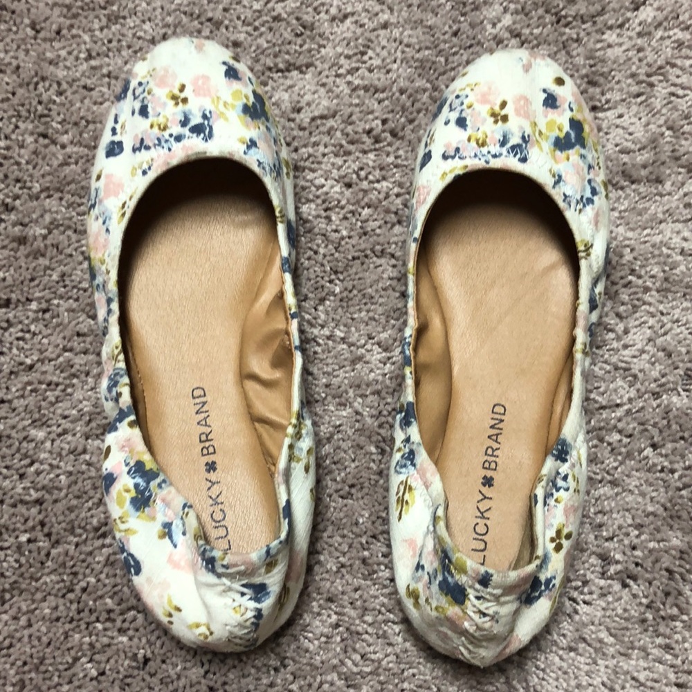 Lucky brand flats